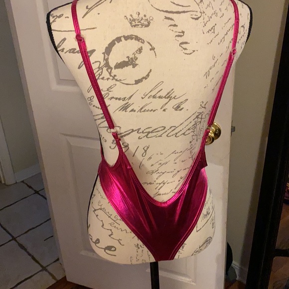 Swimsuit - Picture 4 of 4